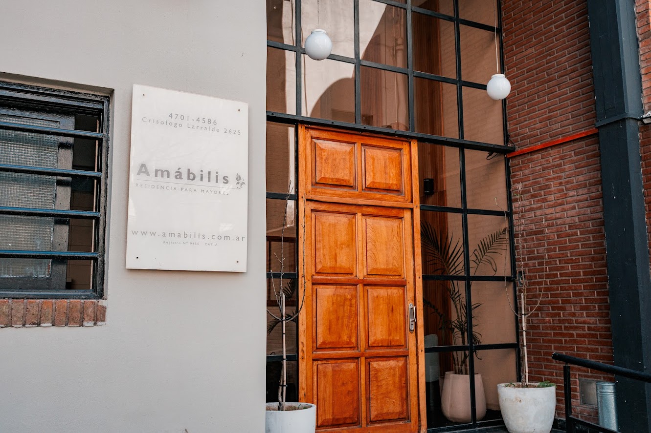 Entrada principal de la residencia Amábilis